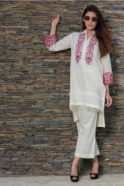 NEMESIA(Embroidered Kurta)